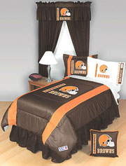 Side Line of Cleveland Browns